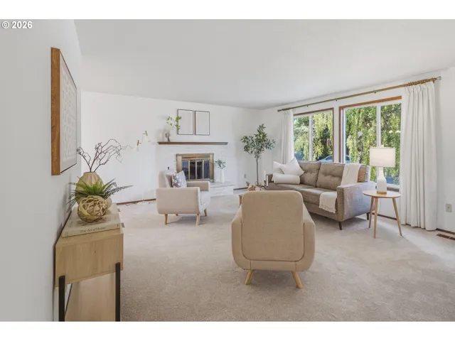 Living Room-Fireplace