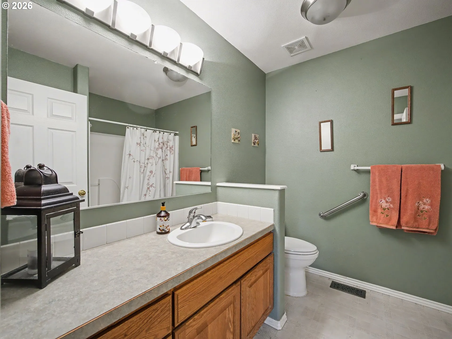Bathroom-Hall
