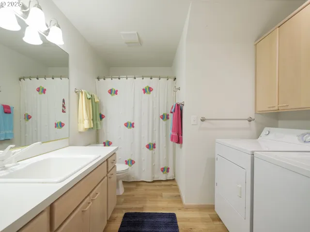 Bathroom-Lower