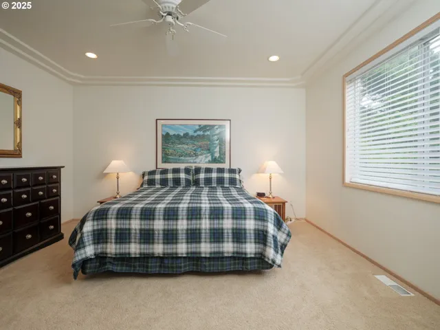 Bedroom, Primary-Upper