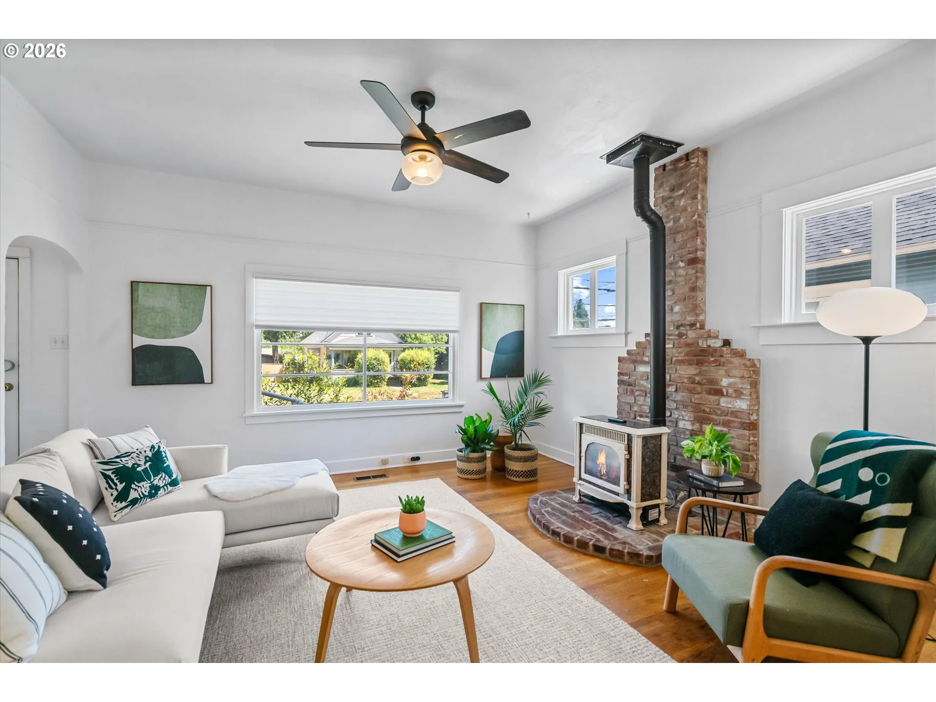Living Room-Ceiling Fan