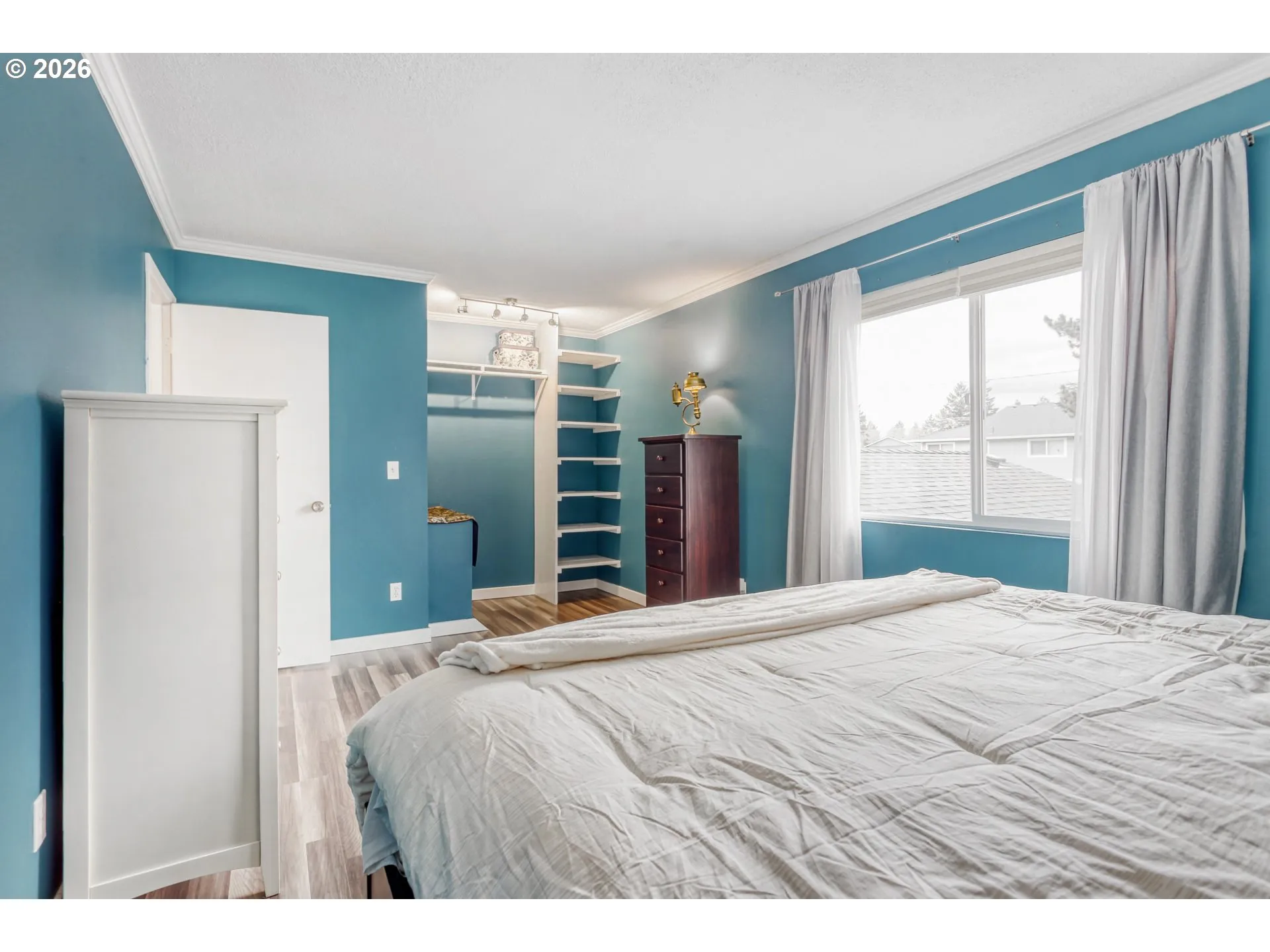 Primary Bedroom-Upper