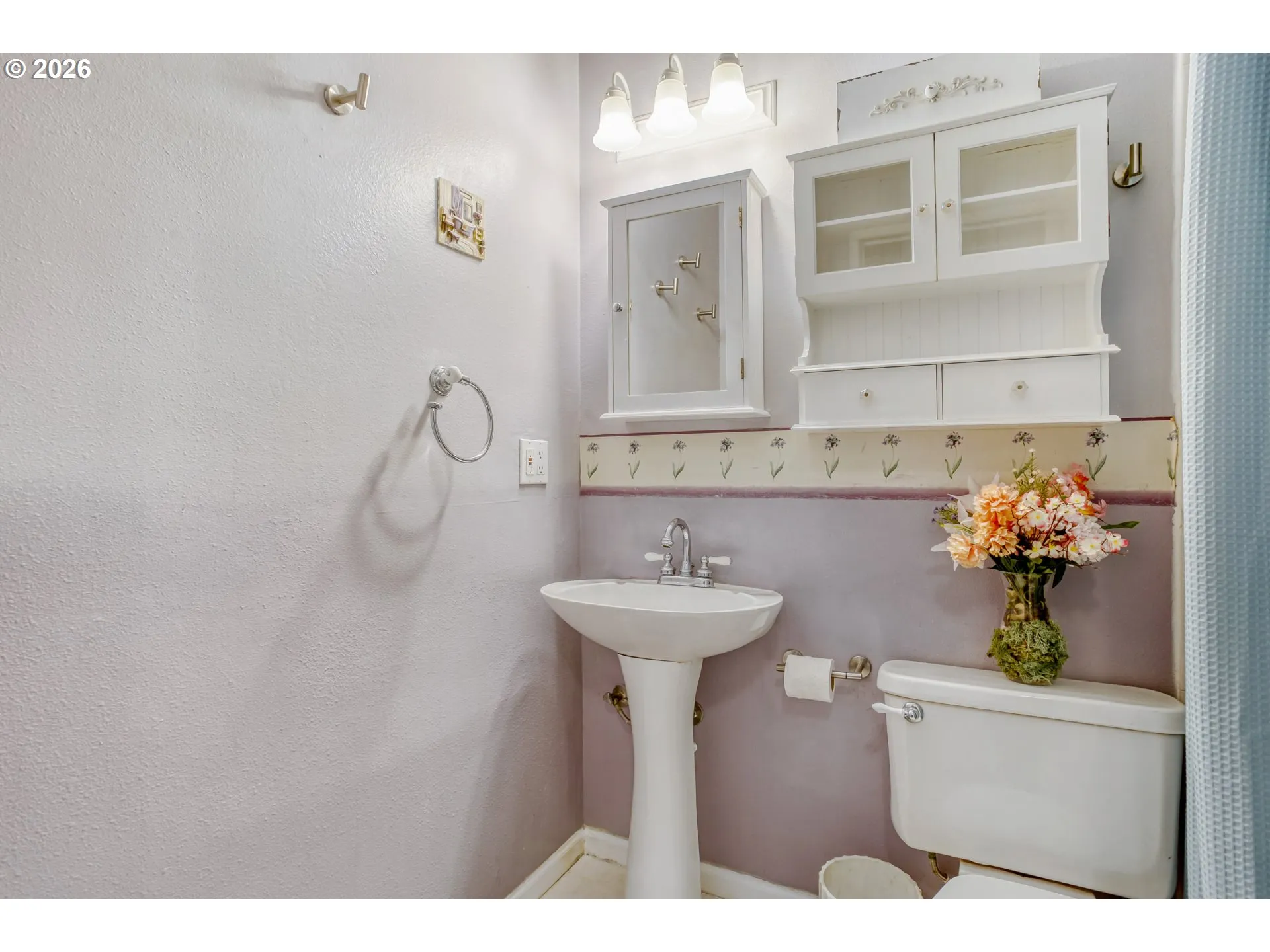Bathroom-Upper
