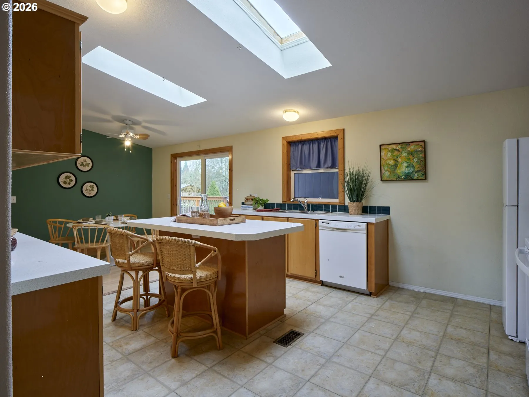 Kitchen-Island