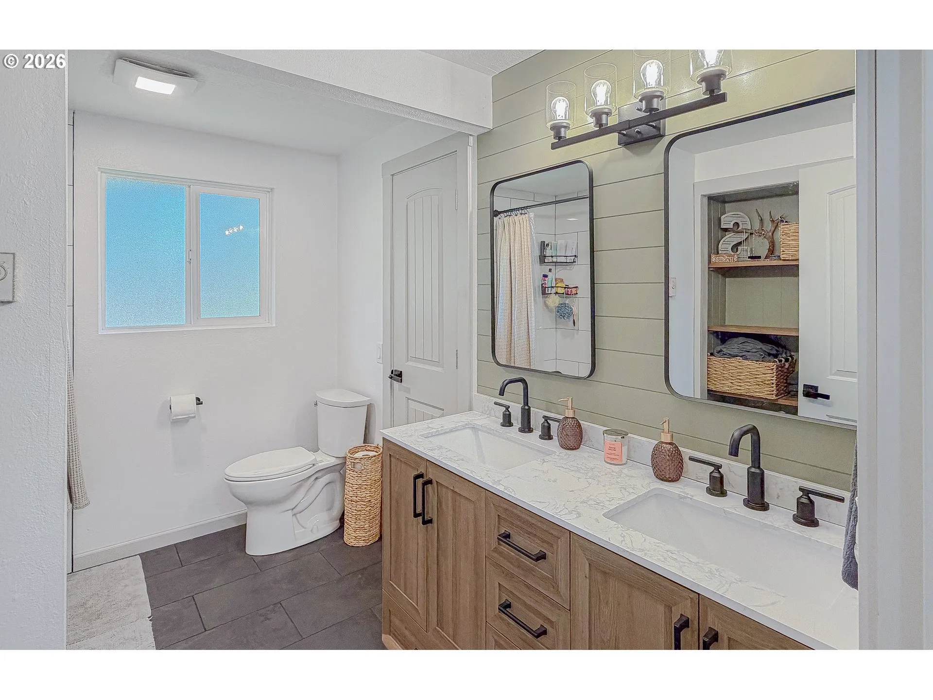 Bathroom-Jack and Jill