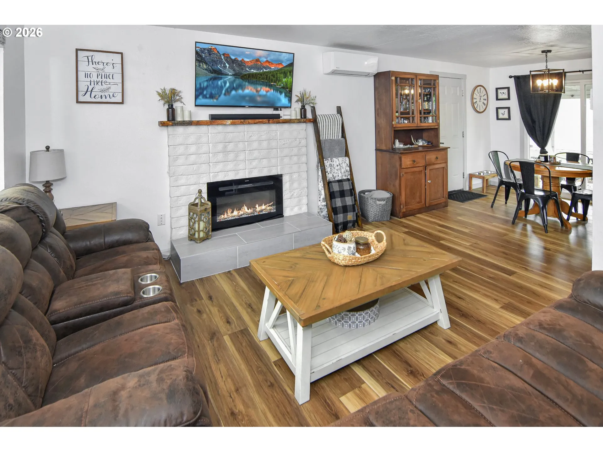 Living Room/Dining Room