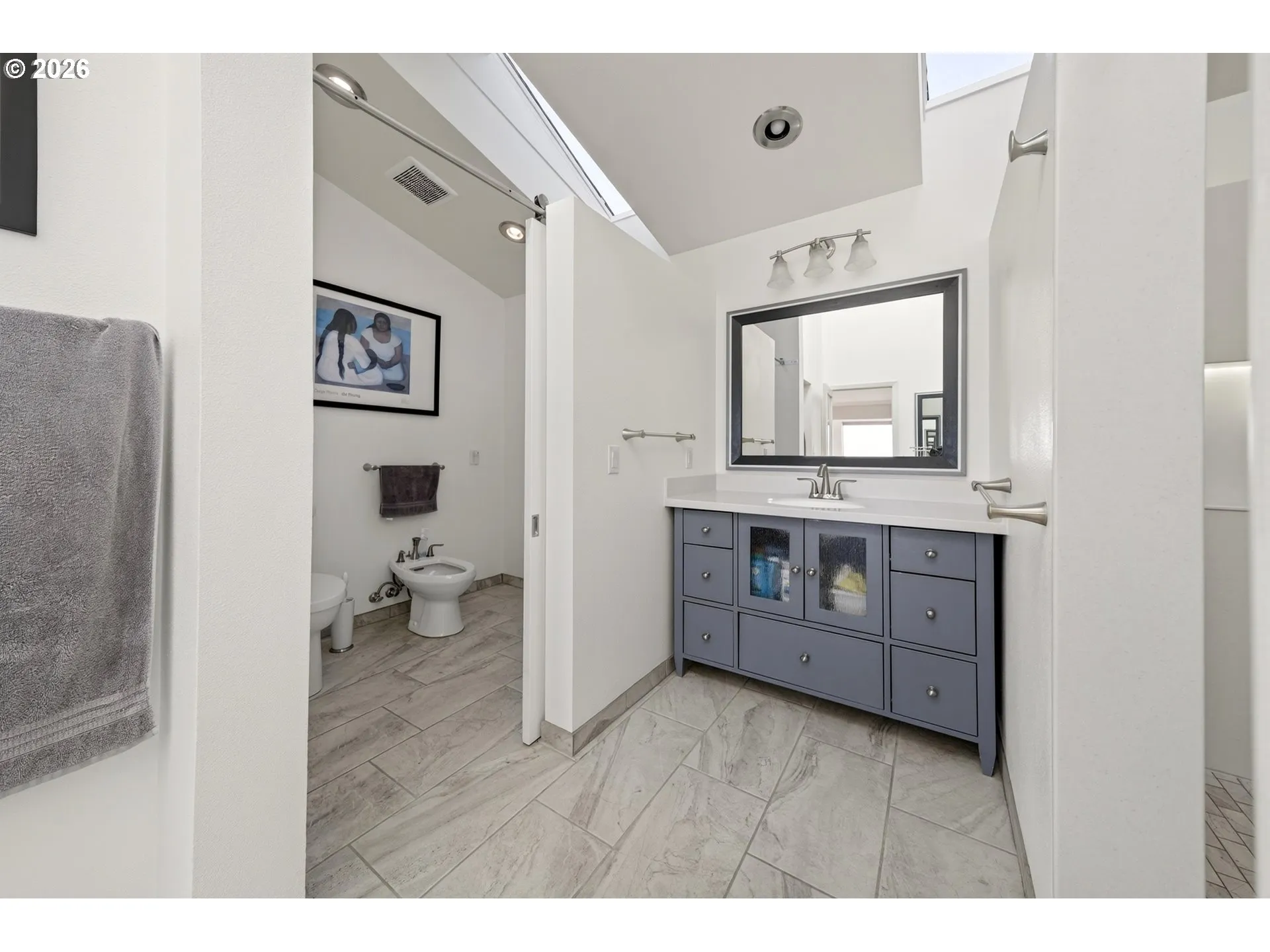 En Suite Bathroom-Upper