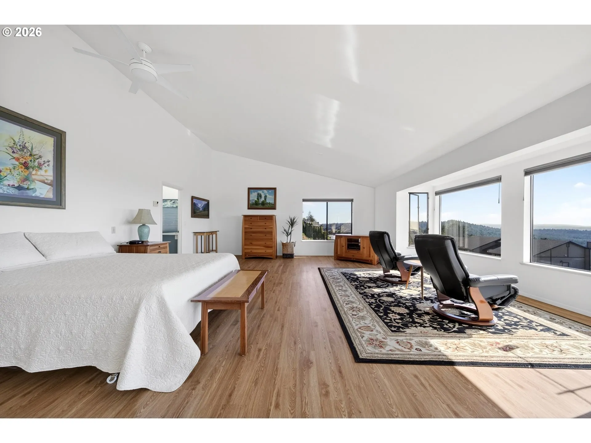 Bedroom, Owner's Suite-Upper