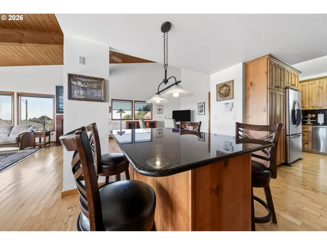 Kitchen-Island