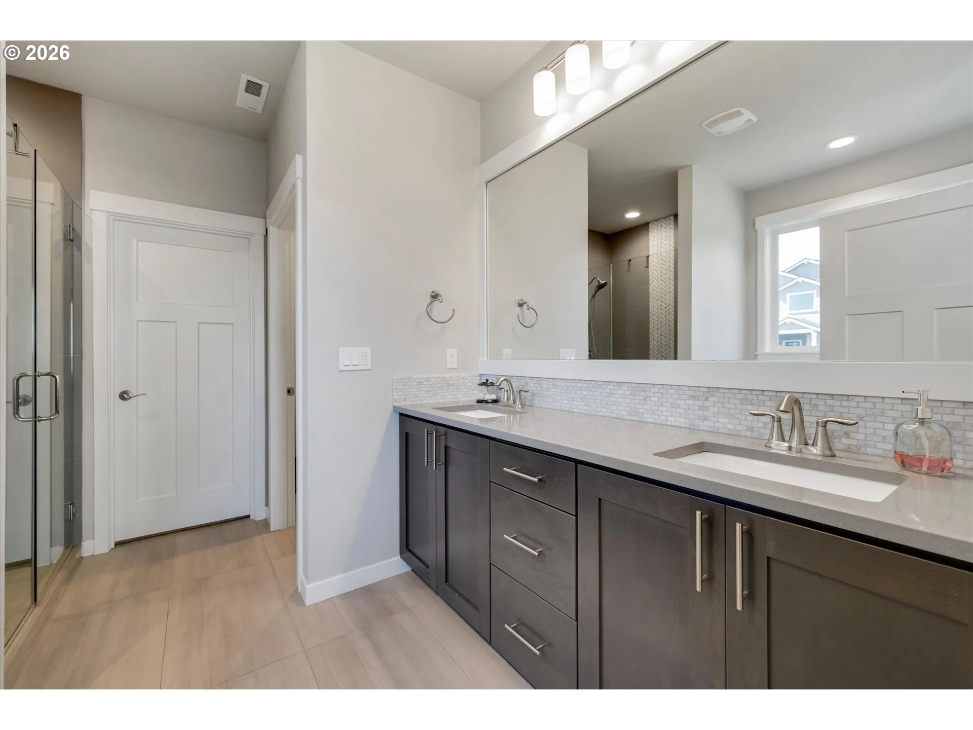Bathroom, Attached-Double Sinks