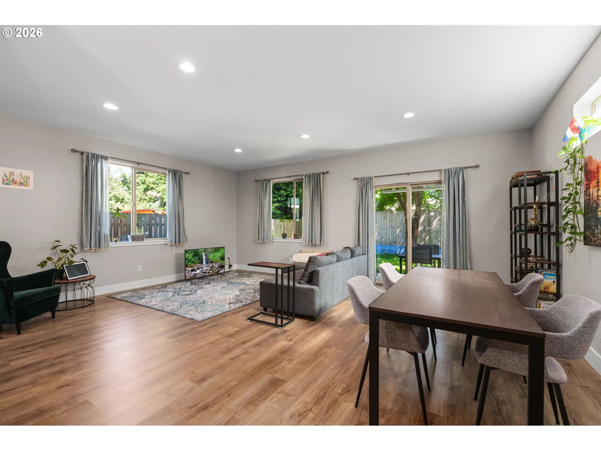 Living Room/Dining Room