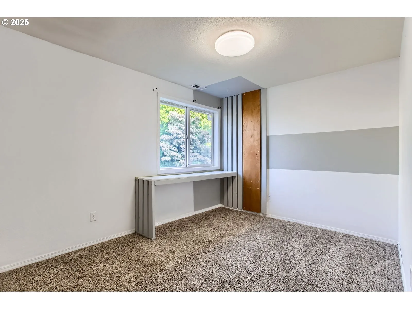 Bedroom-Upper