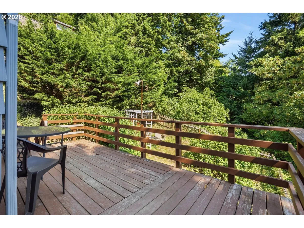 Deck-Main