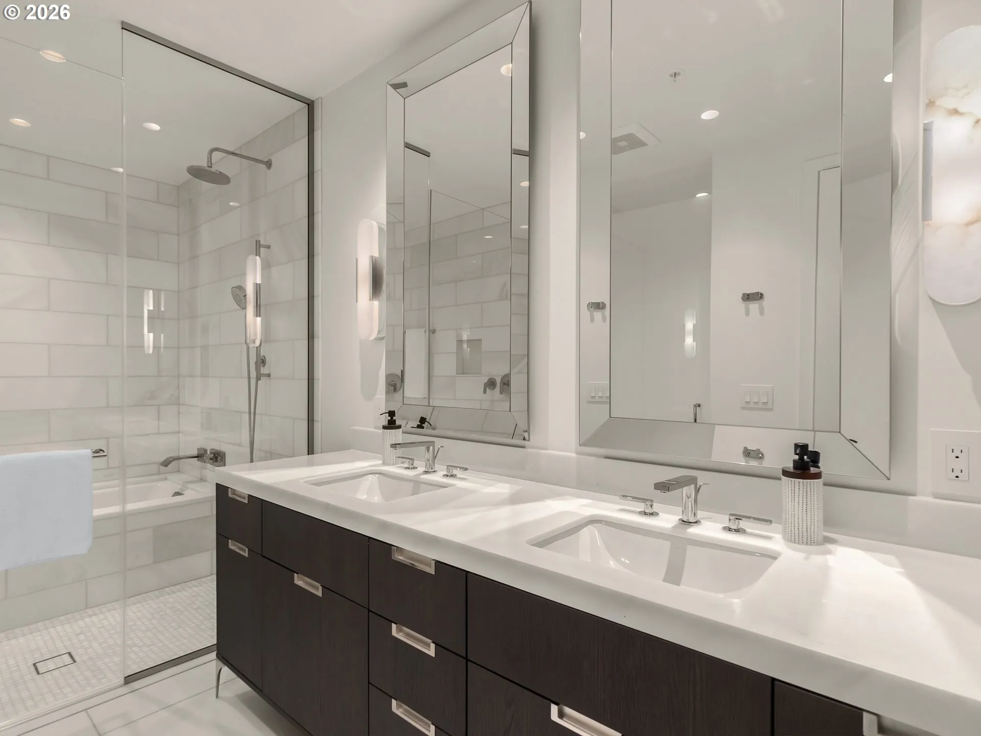 Bathroom, Attached-Double Sinks