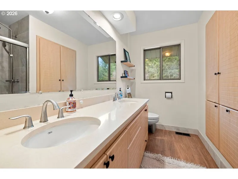 Bathroom-Double Sinks