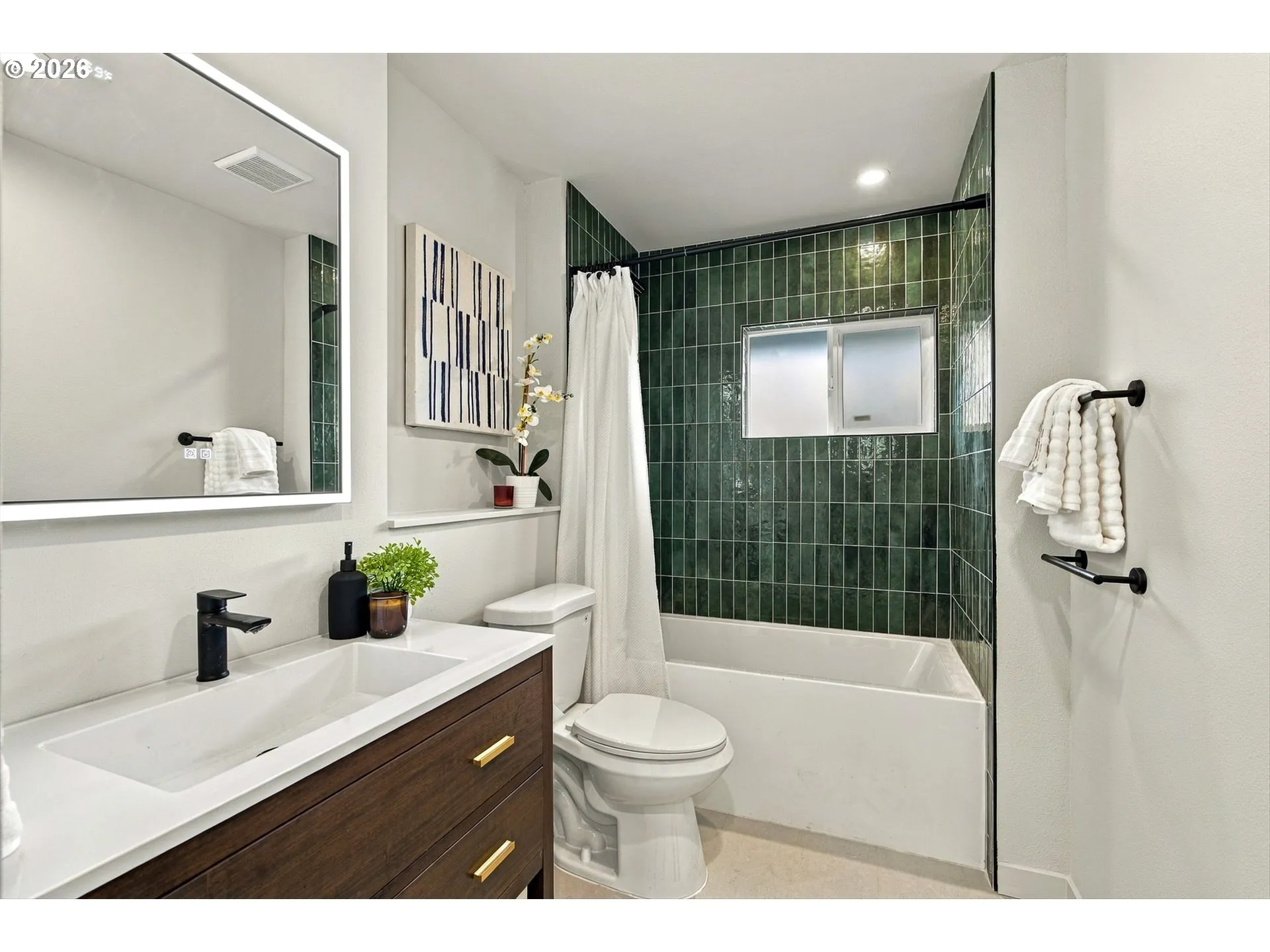Bathroom, Continental