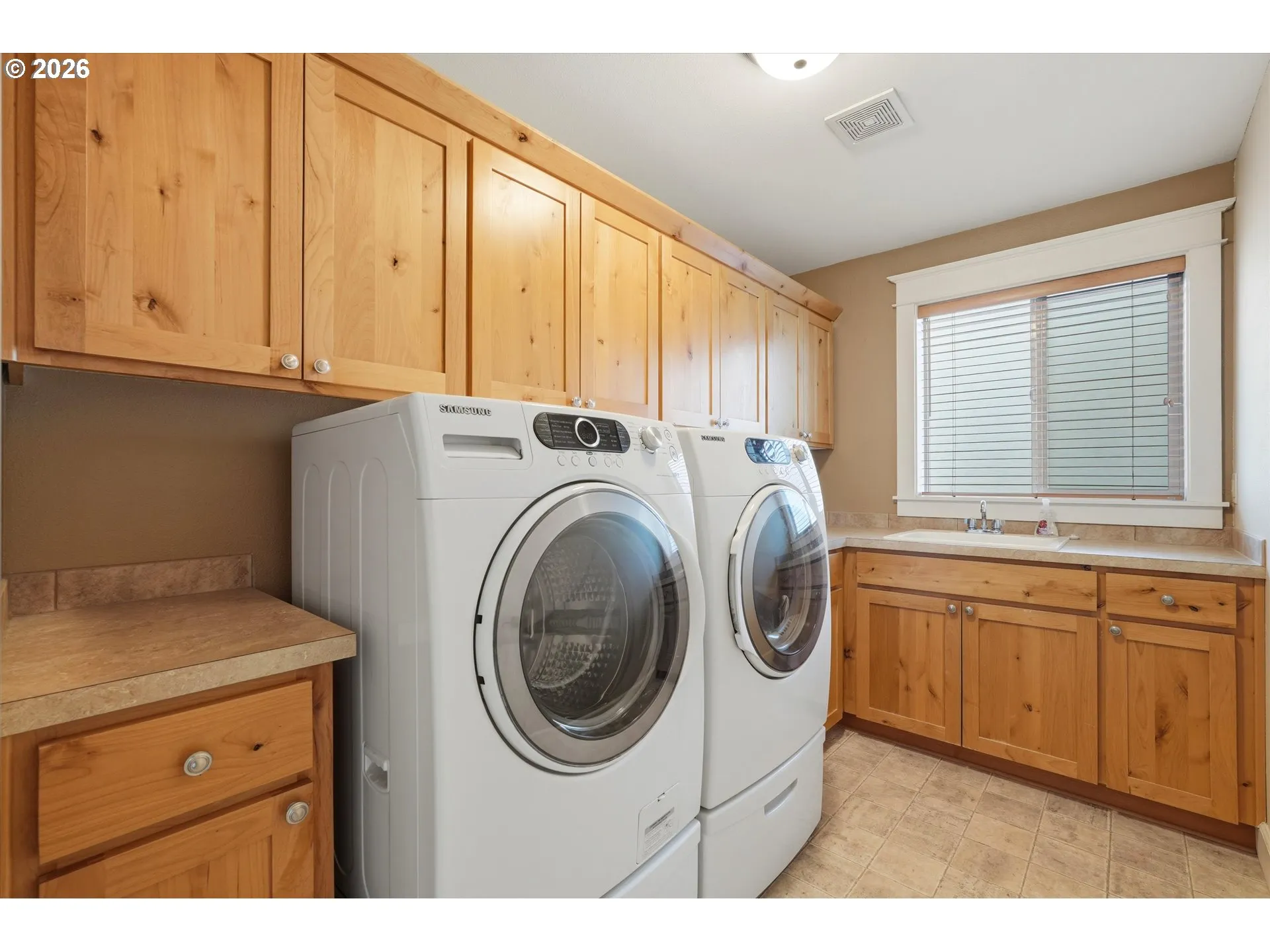 Laundry-Upper