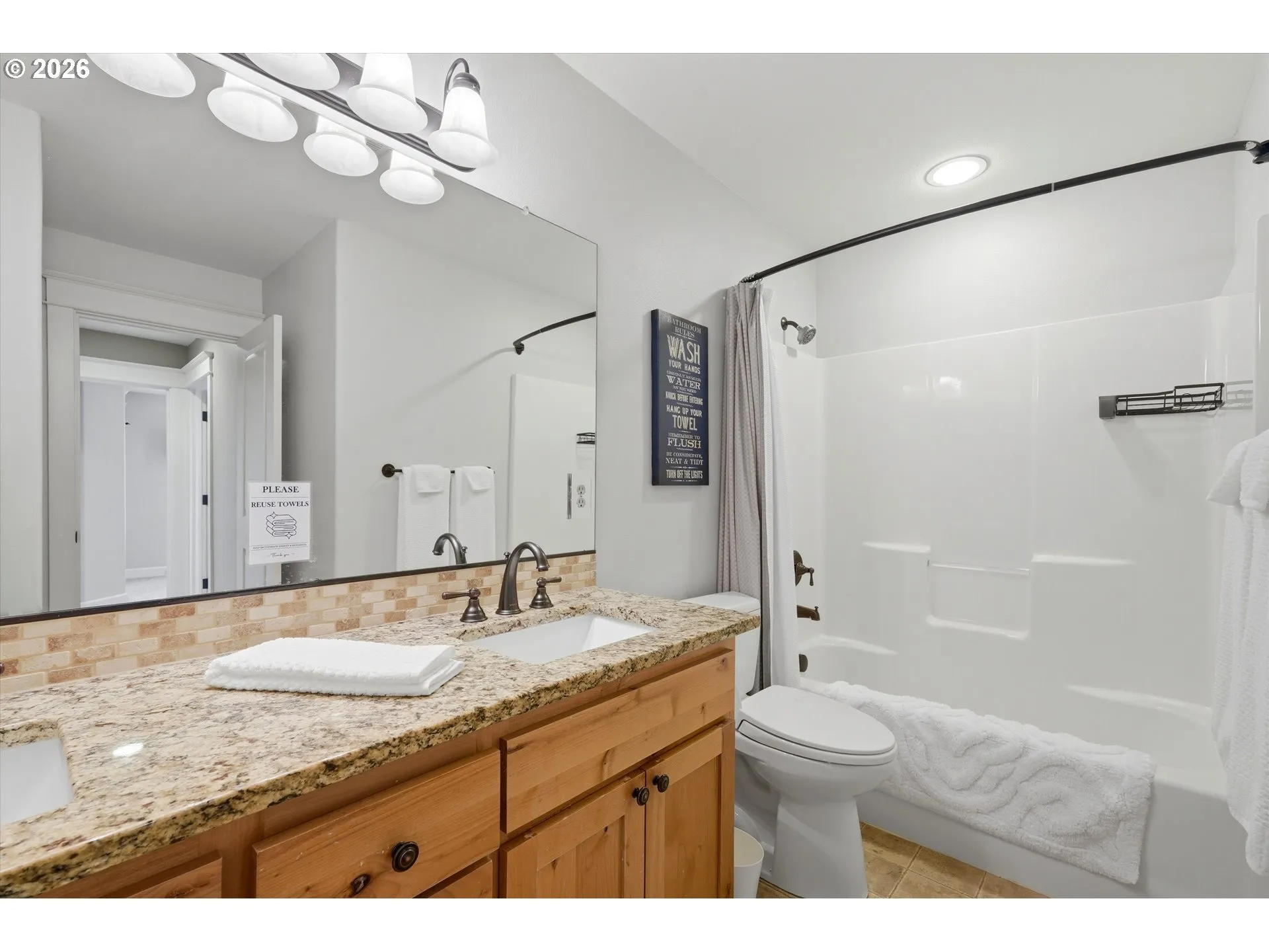 Bathroom-Upper