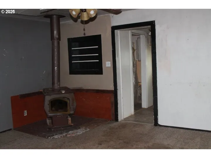Living Room-Ceiling Fan
