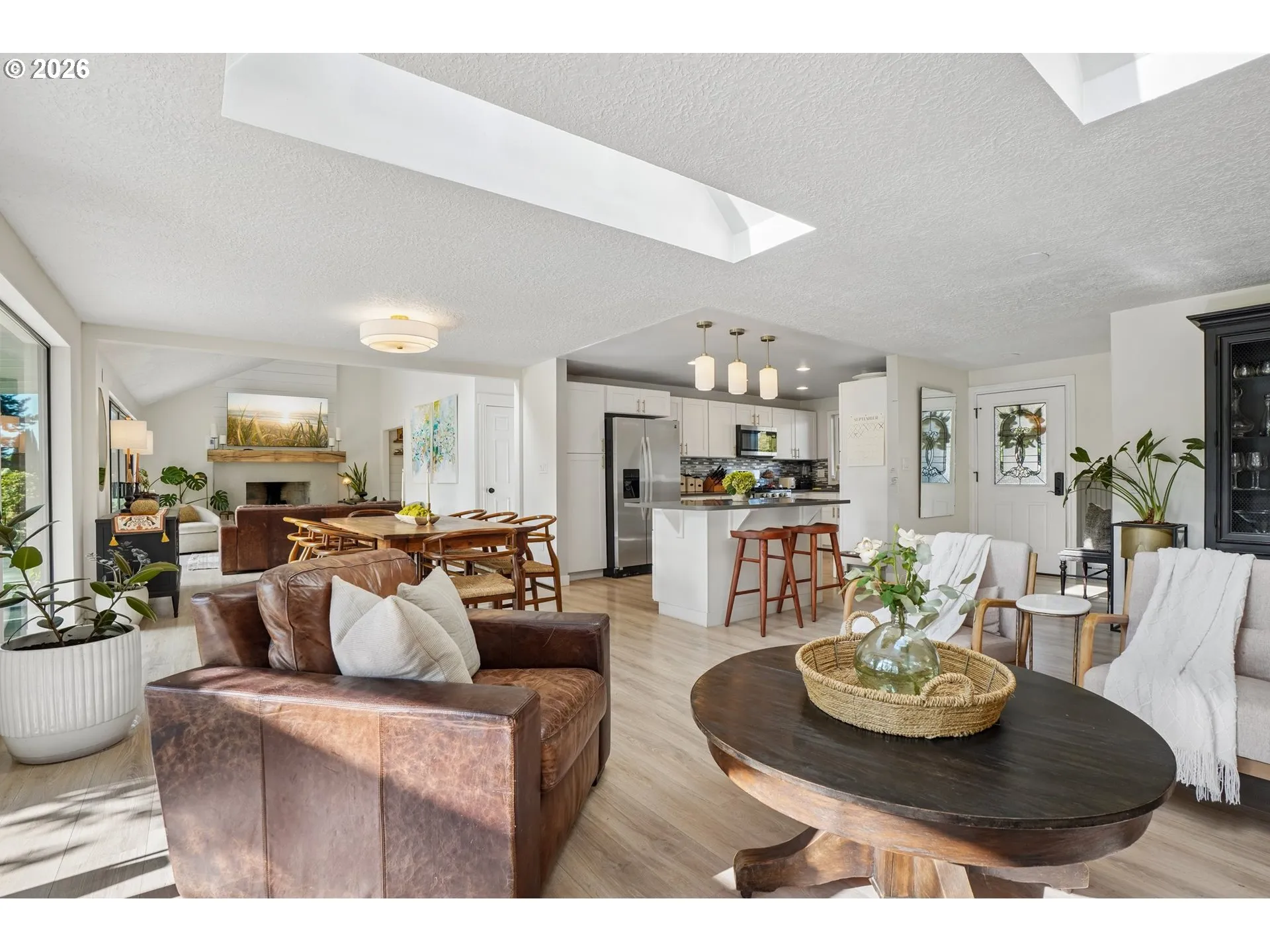 Living Room/Dining Room