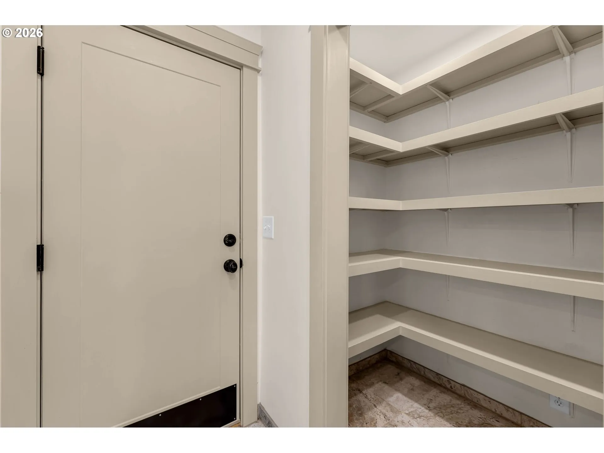 Pantry-Main