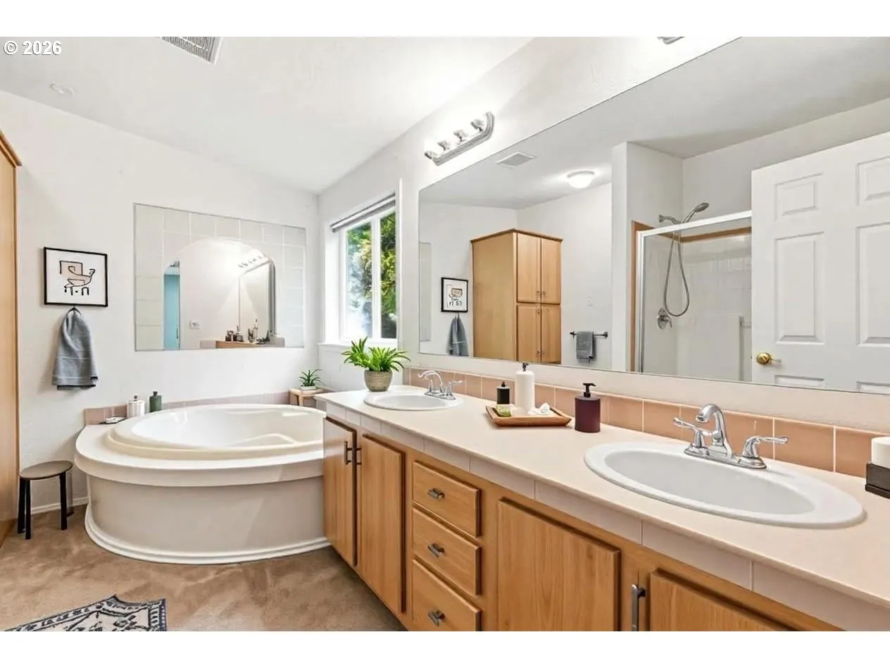 En Suite Bathroom