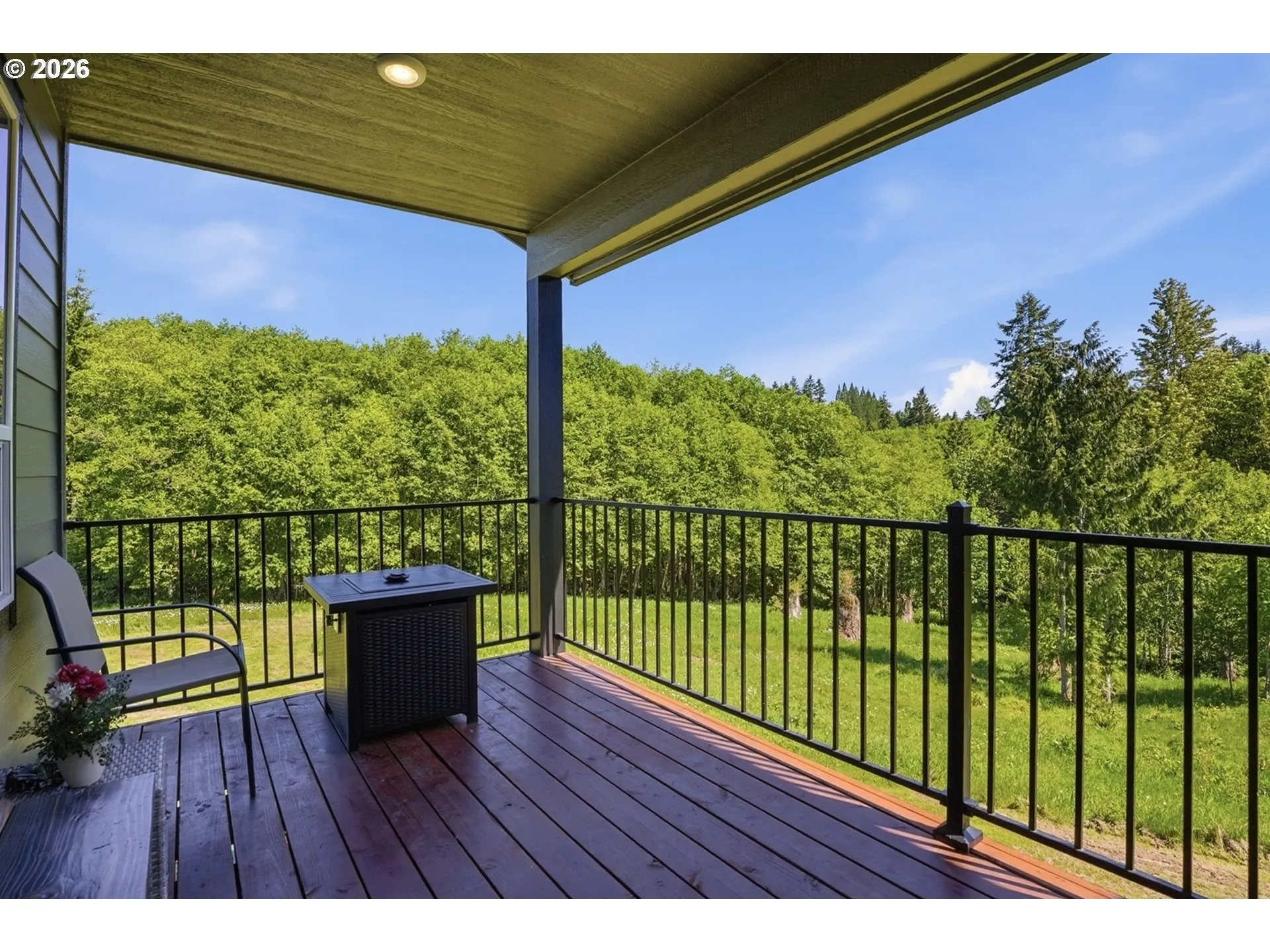 Balcony-Covered