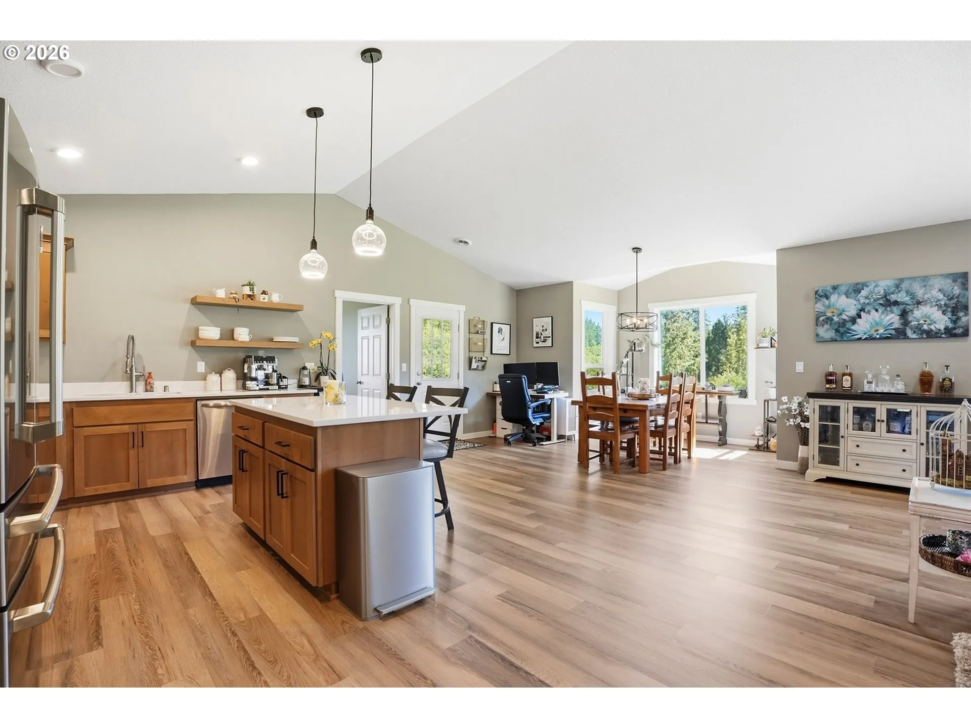 Kitchen/Dining Room-Island