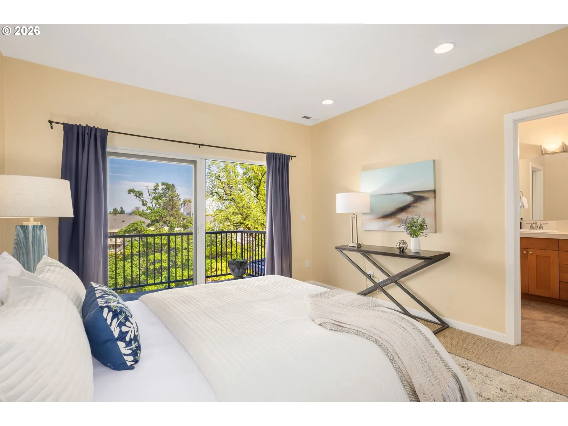 Bedroom, Primary-Upper