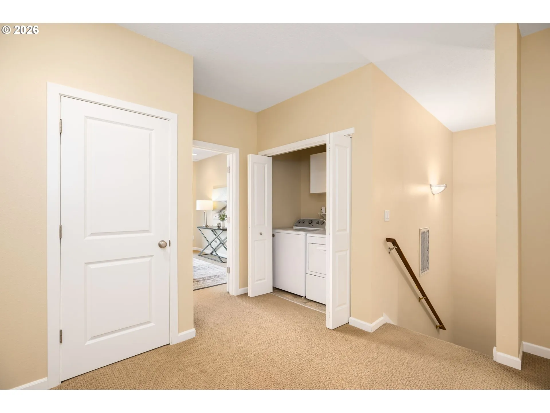 Laundry-Upper