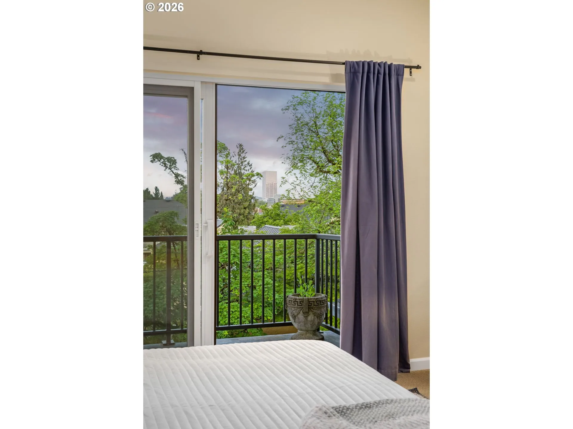 Bedroom, Primary-Upper