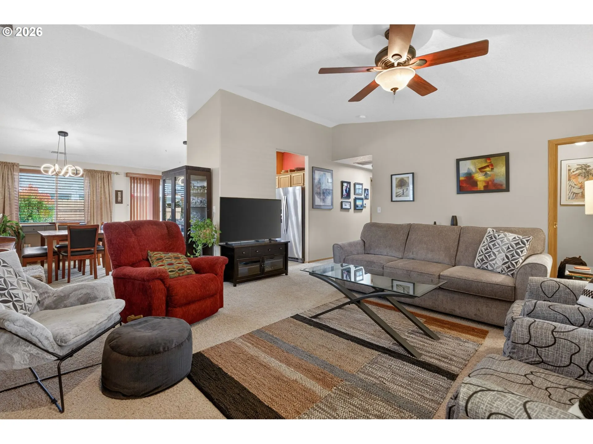 Living Room-Vaulted Ceilings