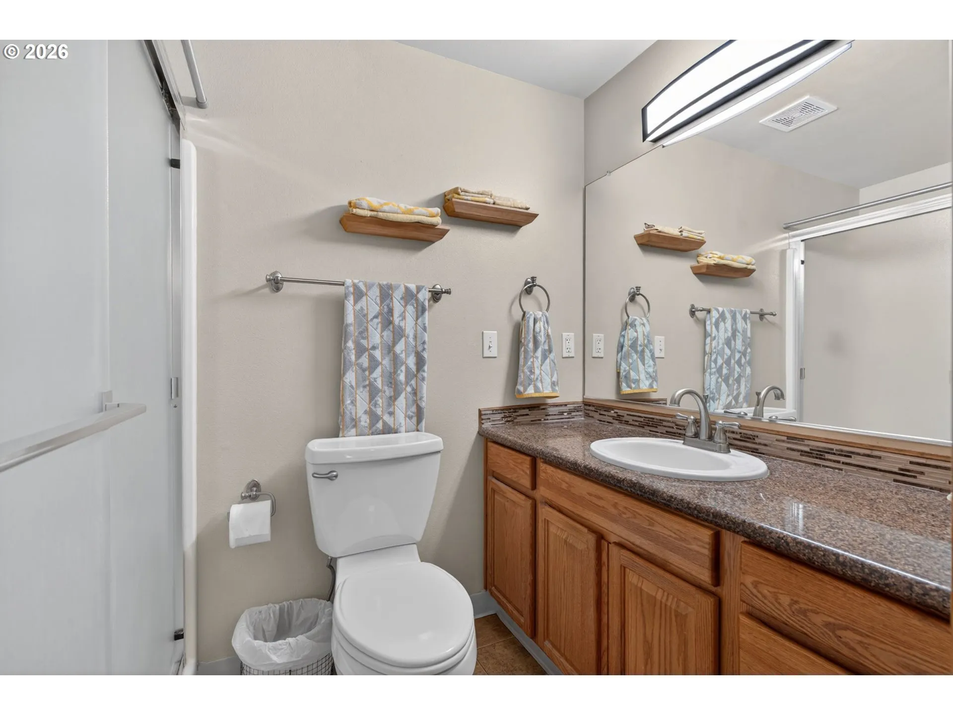 Bathroom, Attached