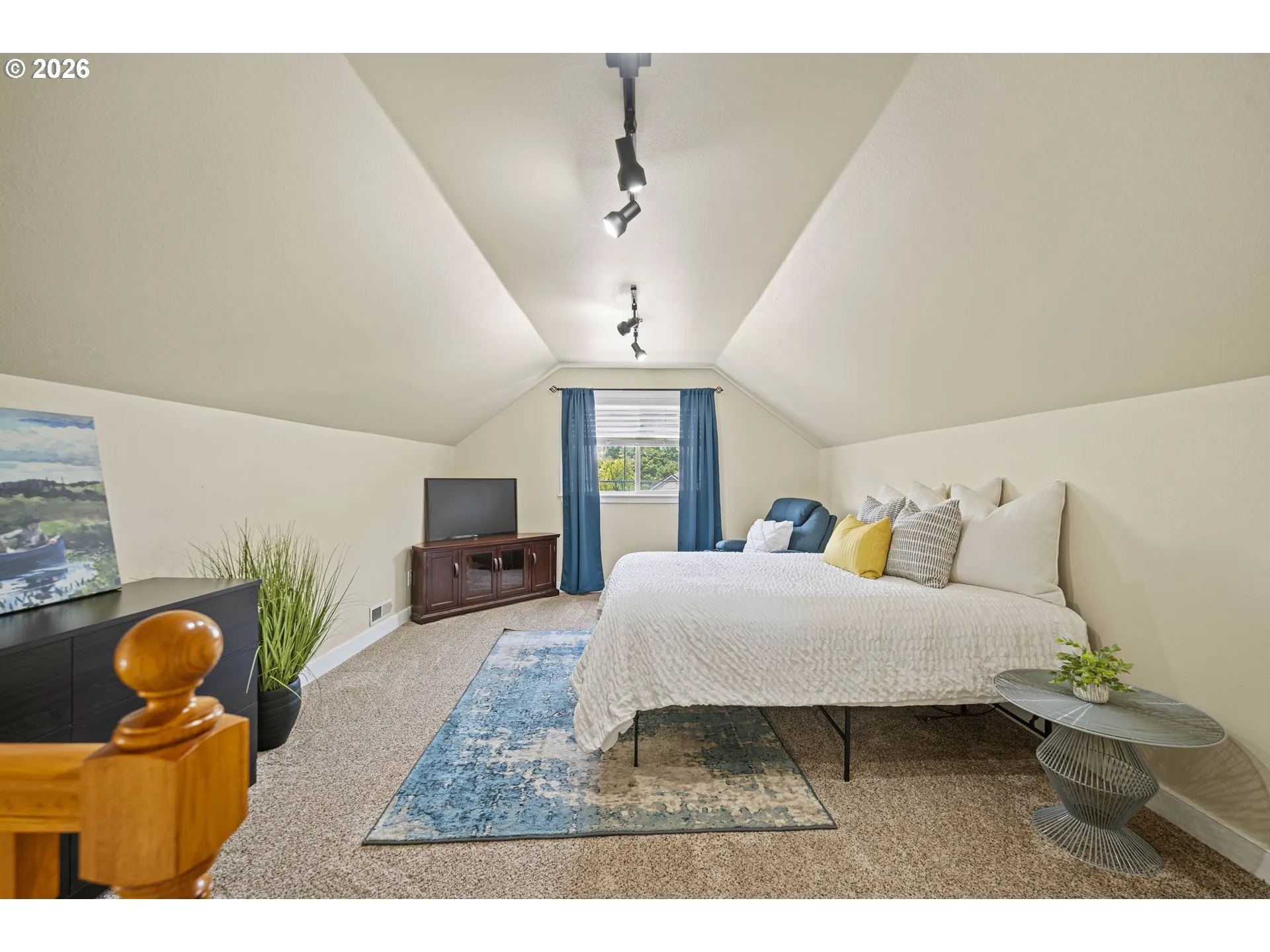 Bonus Room-Upper