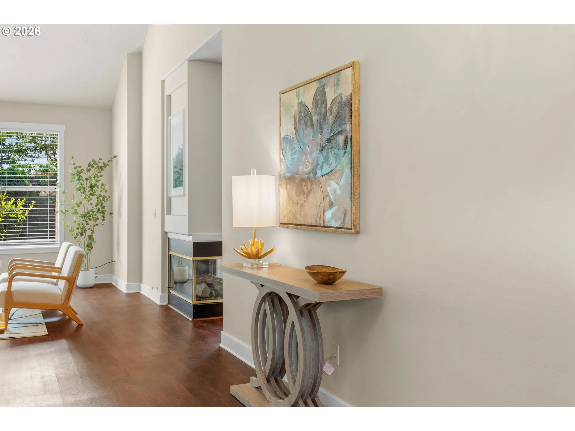 Living Room-Vaulted Ceilings