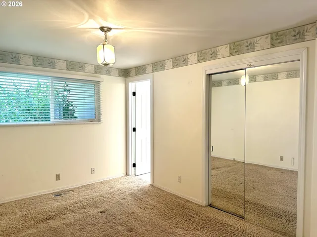 Primary Bedroom-Main