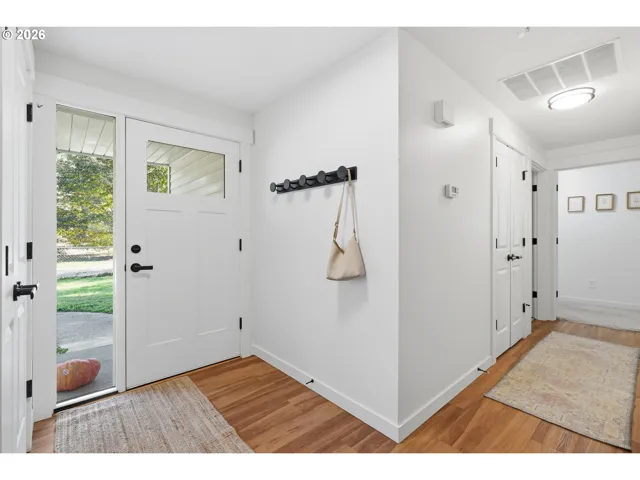 Entrance/Foyer