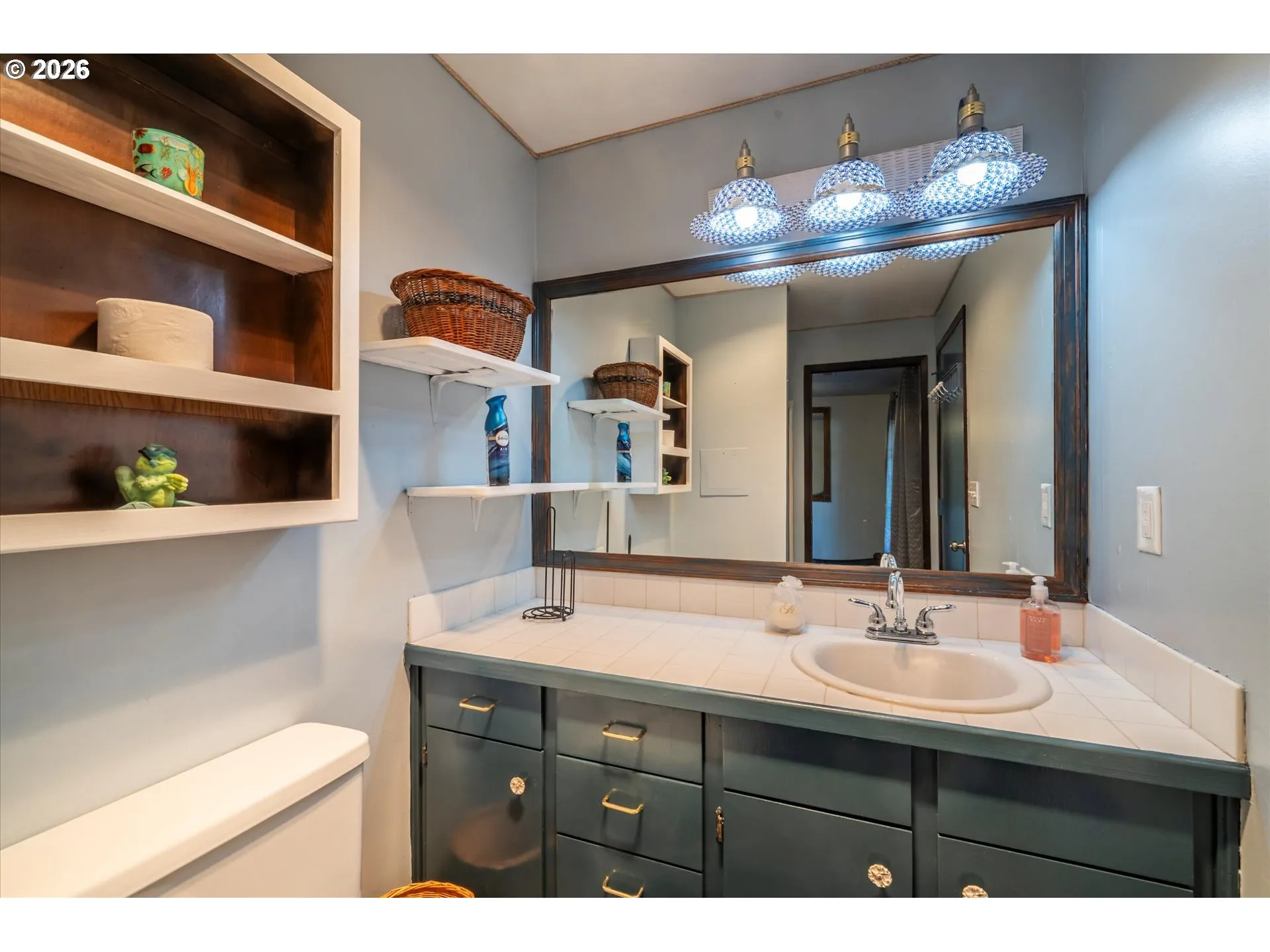 Bathroom, Attached