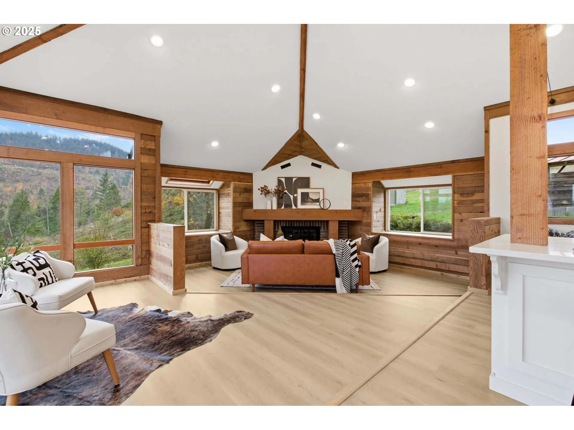 Living Room-Vaulted Ceilings