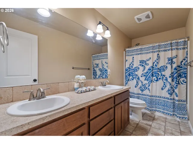 Bathroom-Double Sinks