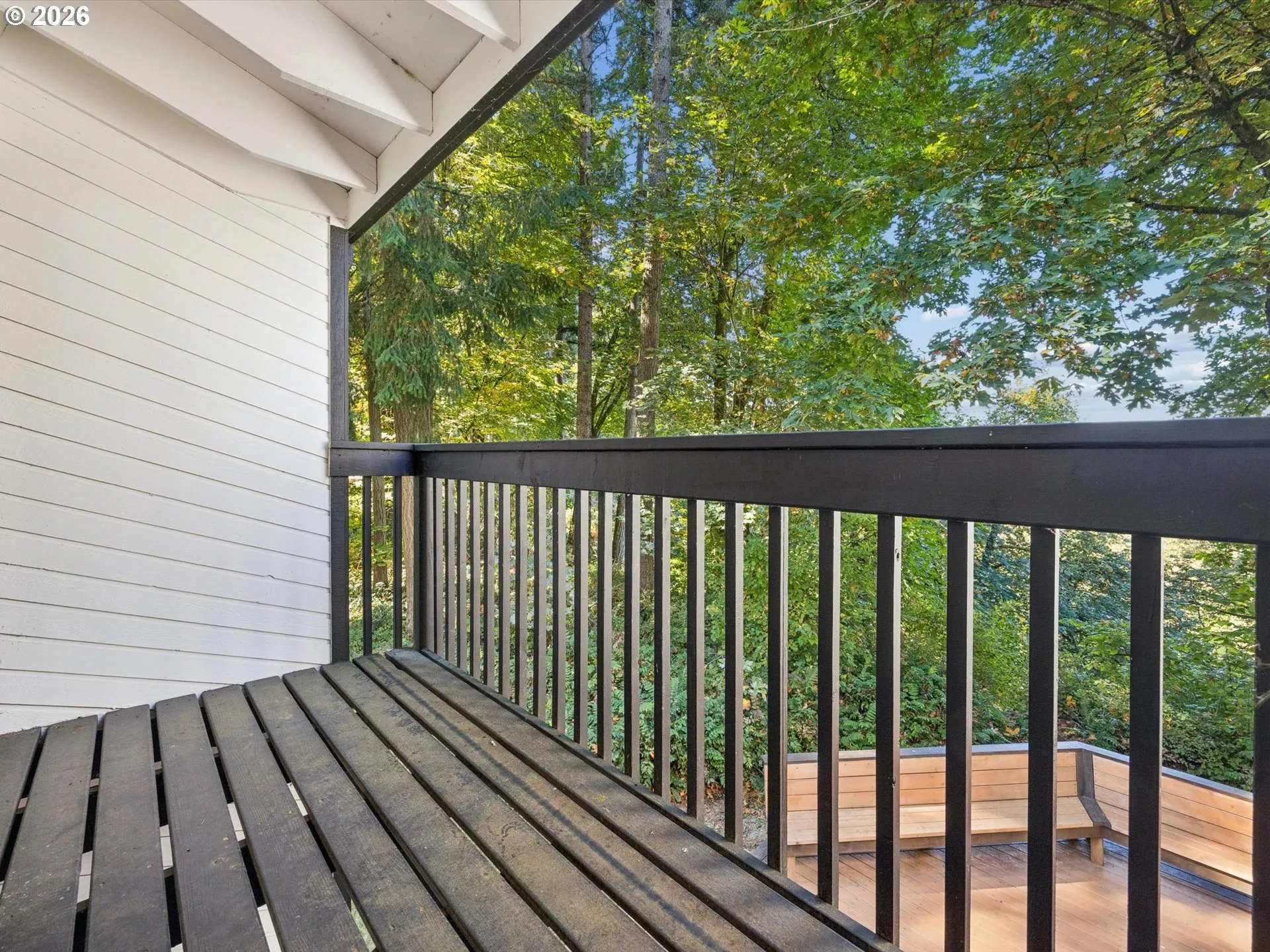 Balcony-Covered