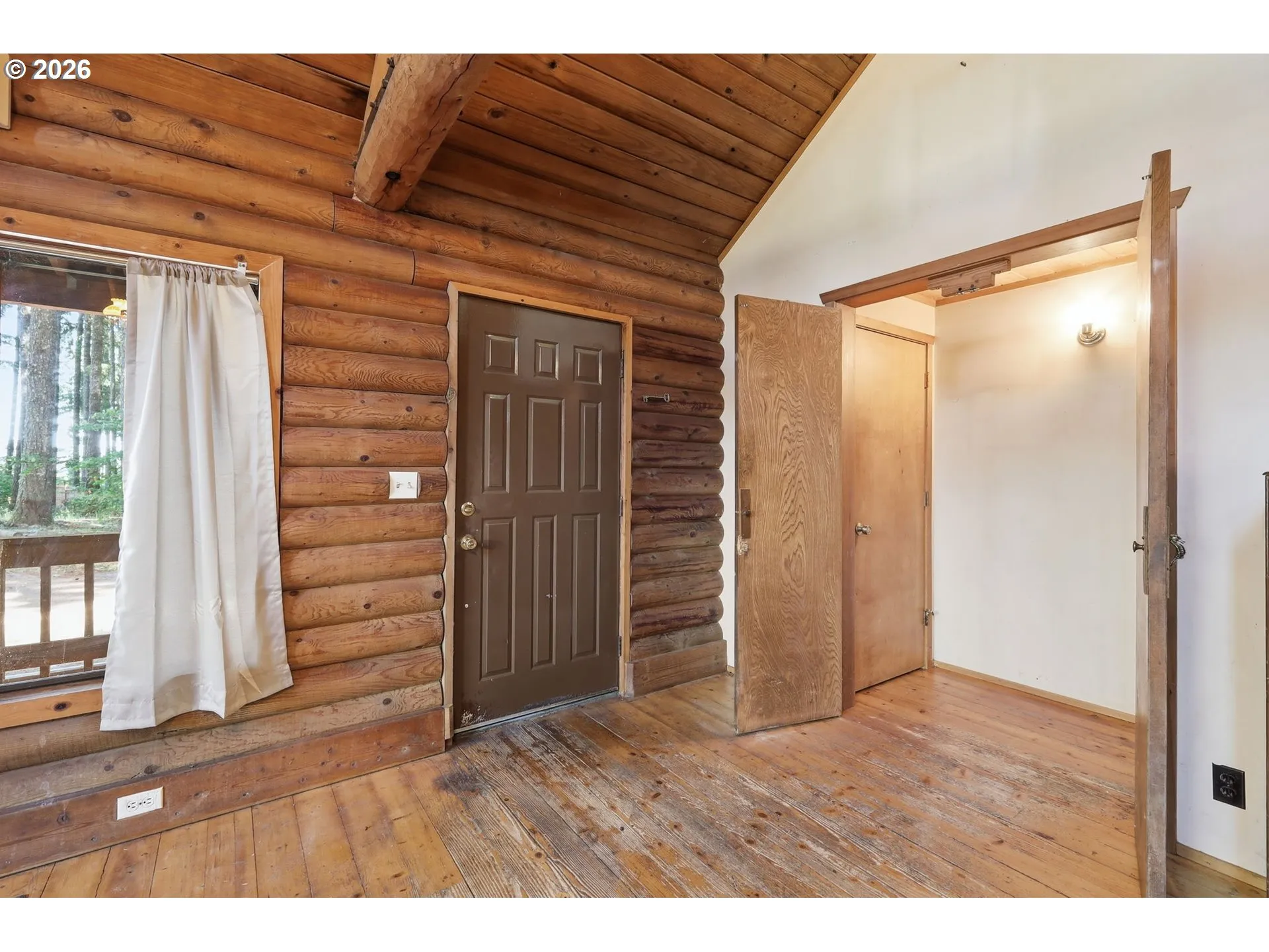 Entrance/Foyer