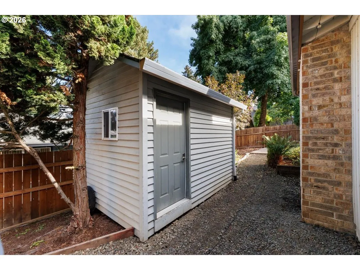 Shed