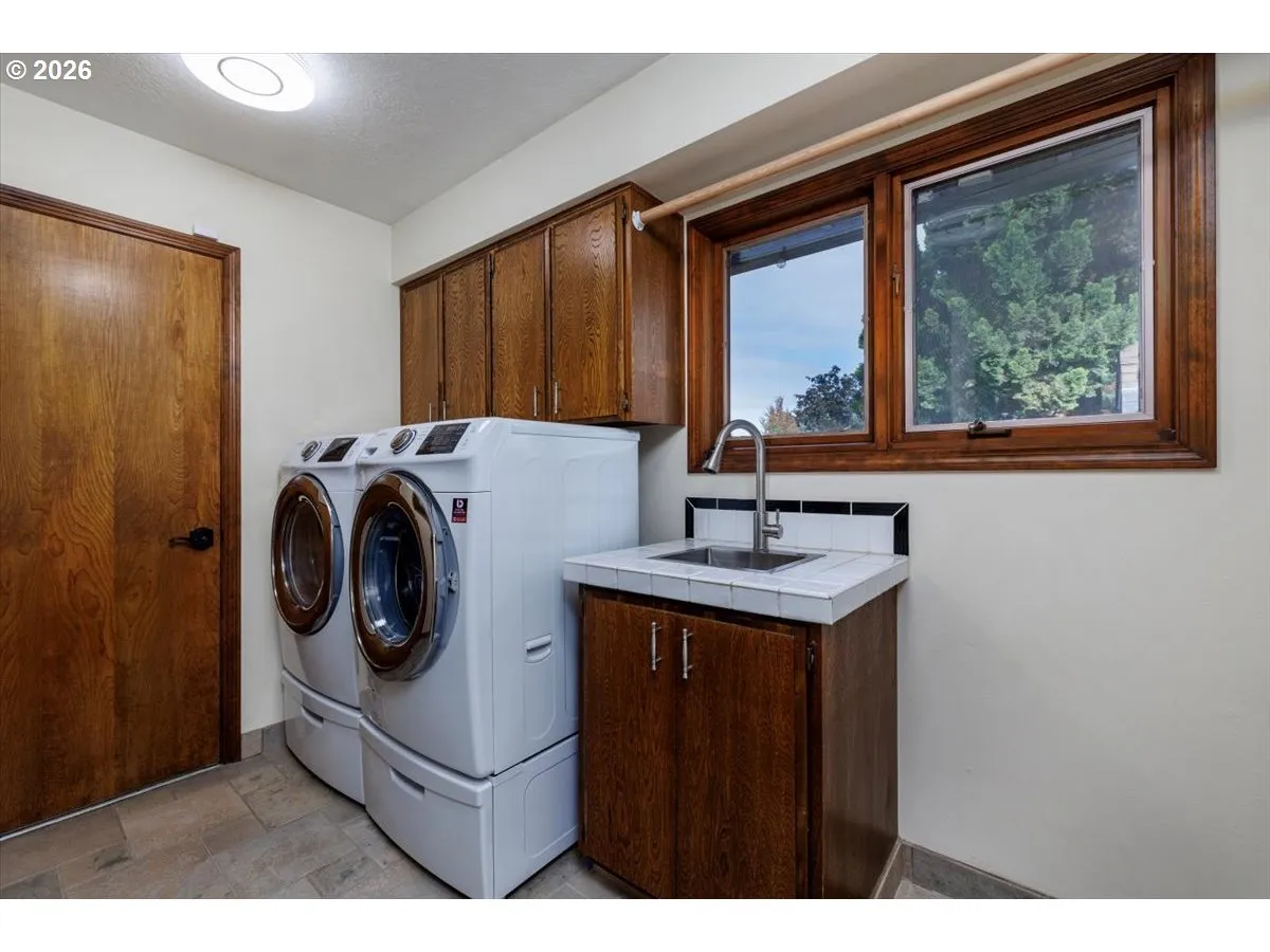 Laundry-Main