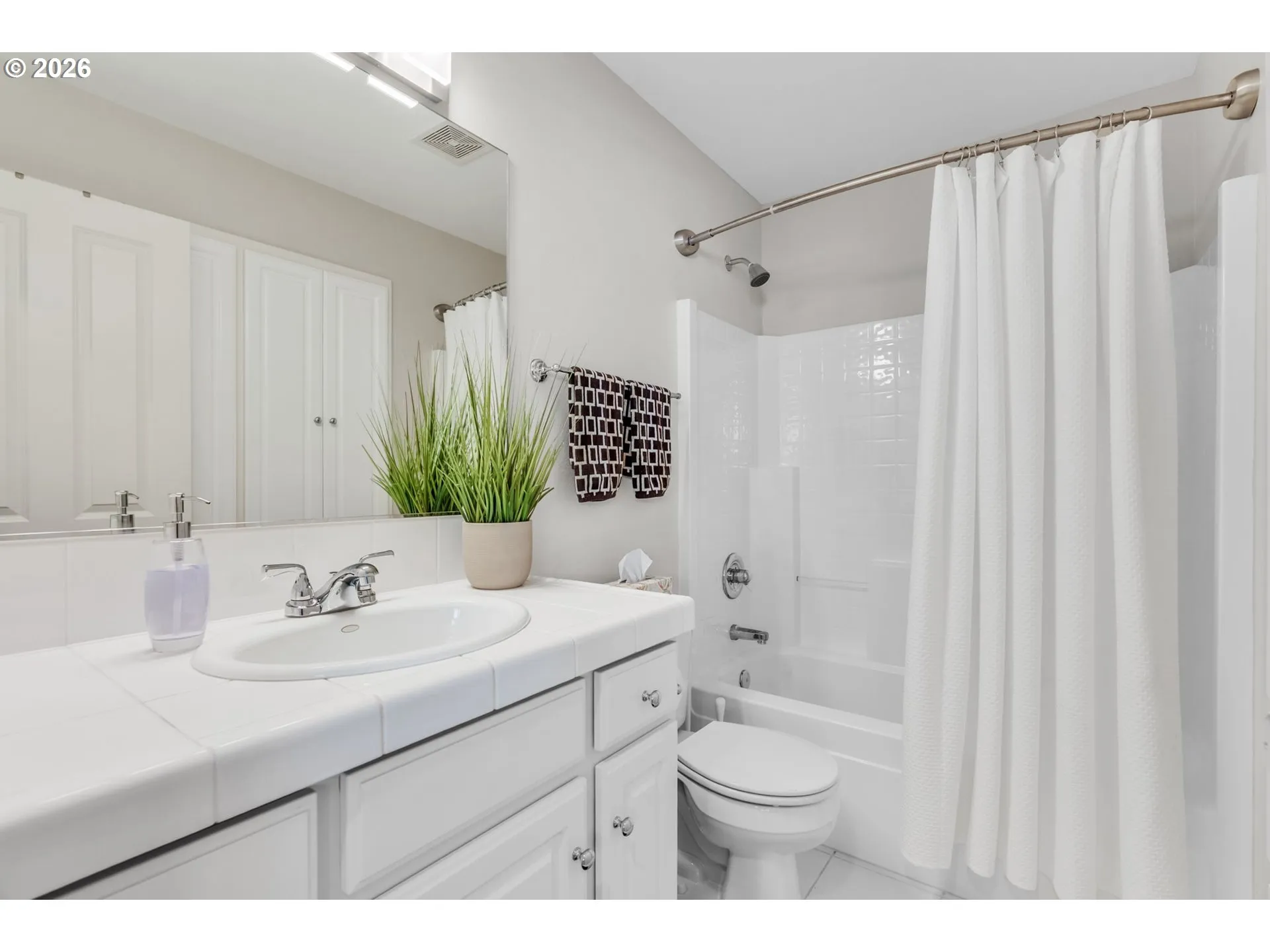 Bathroom-Upper