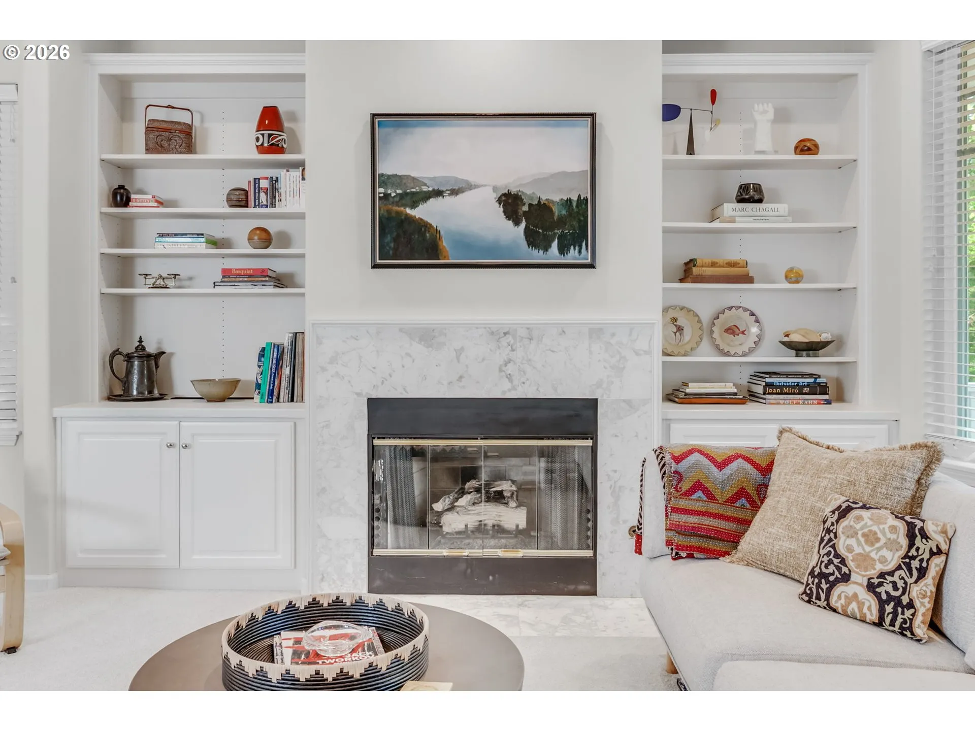 Living Room-Fireplace