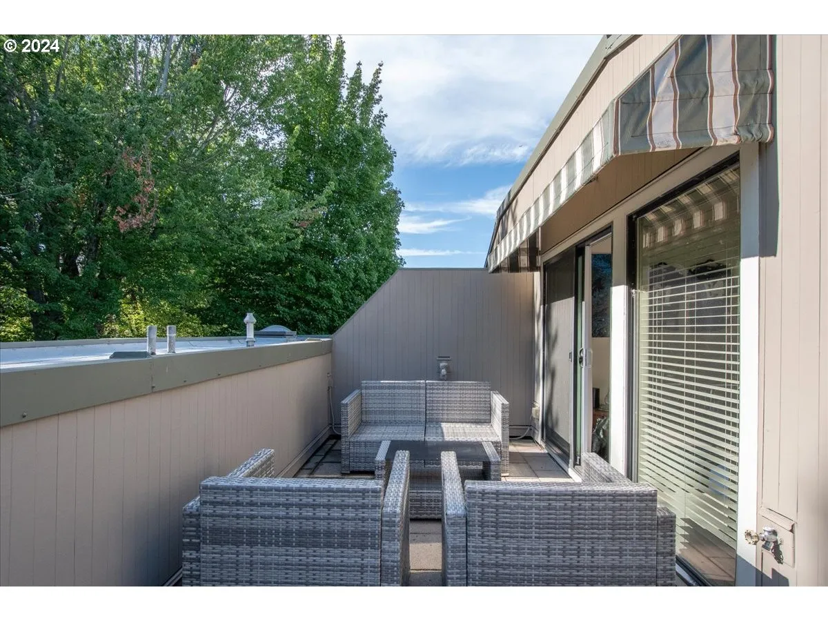 Deck-Upper