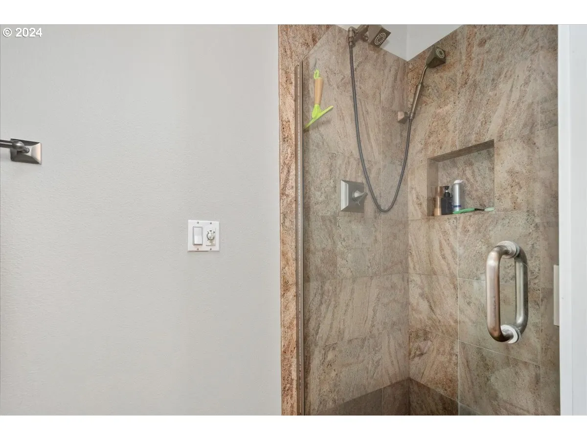 Owner's Suite Bathroom