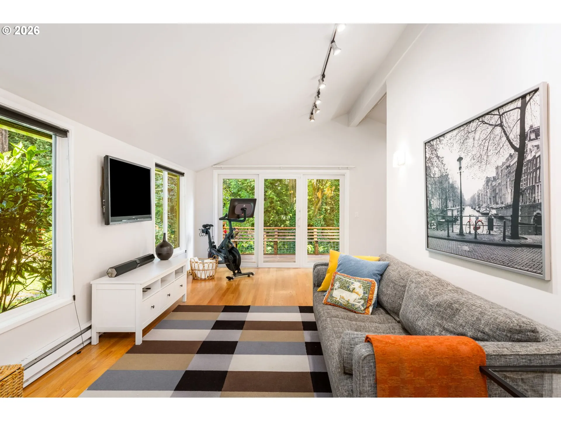 Bonus Room