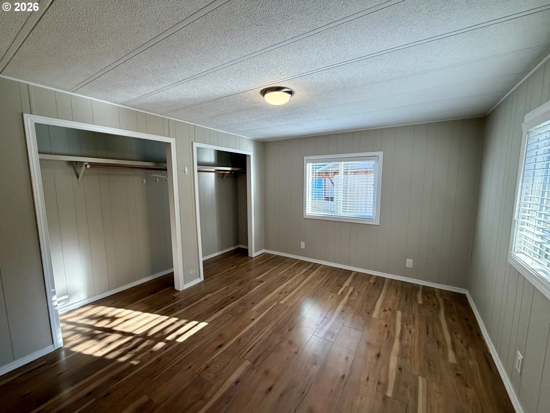 Bedroom, Primary